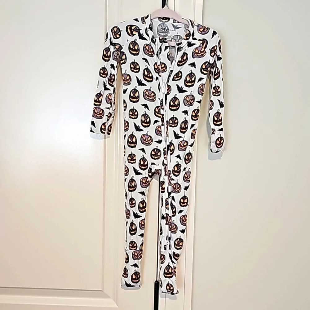 Pumpkin bat print lev baby bamboo poppy 6-12m LIKE NEW Halloween